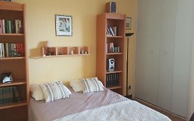 Joli studio de 26 m² avec véranda de 6 m² calme et vue sur montagne